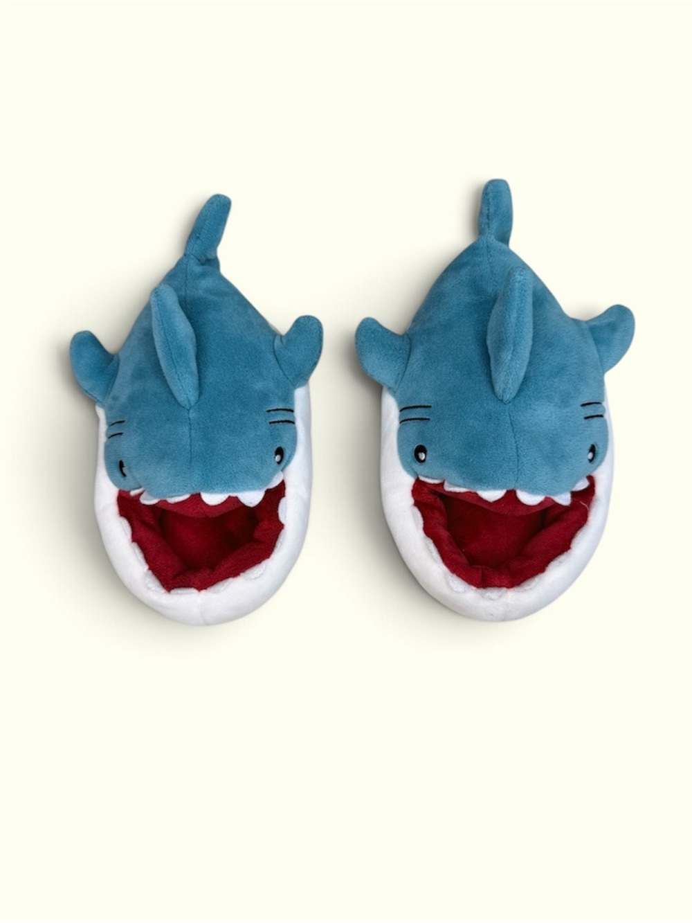 Cat & Jack Plush Shark Kids Slippers - Blue (S 5/6)